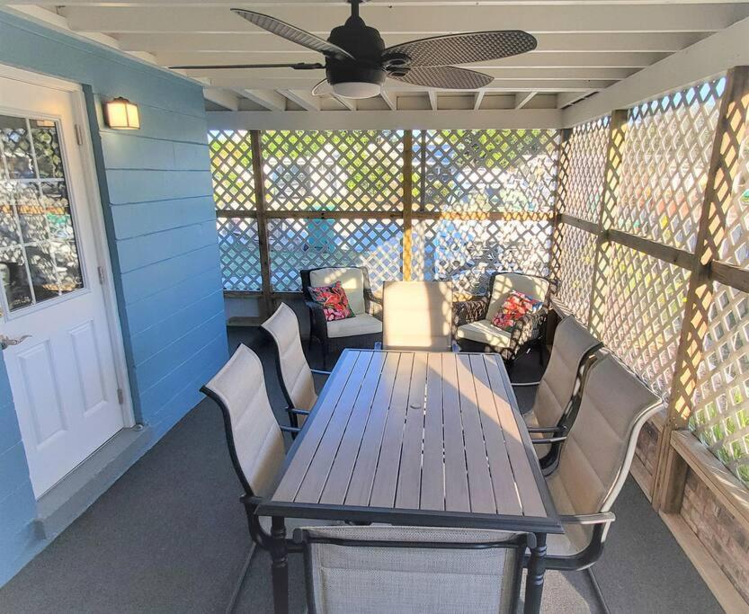 Bali Bungalow - Downtown Cocoa Beach Kültér fotó